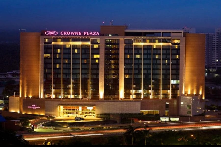 Crown Plaza