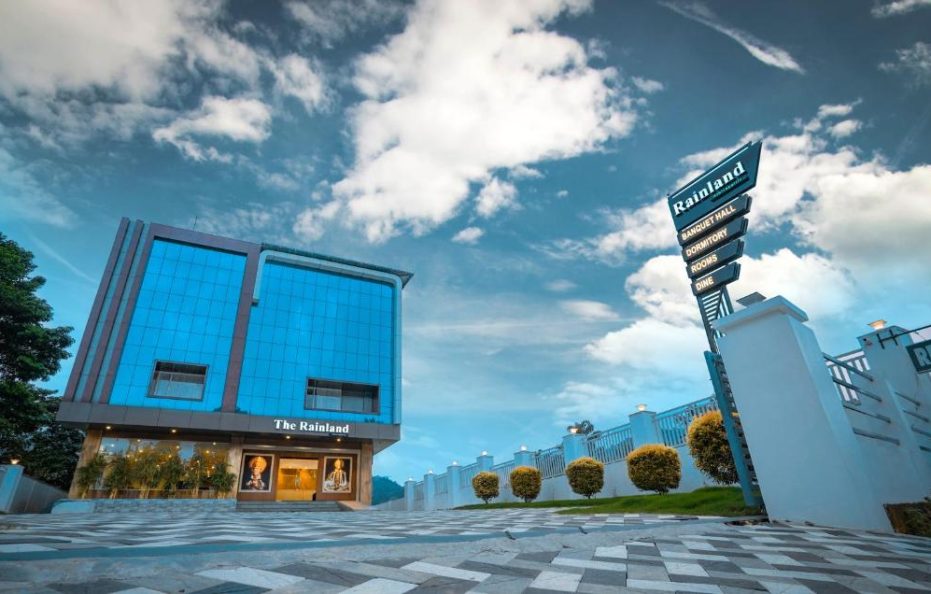 Rainland Resort Athirappilly