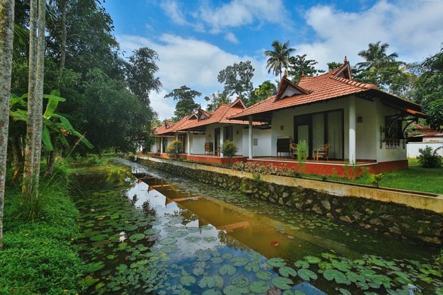 Palmgrove Lake Resort Alleppey