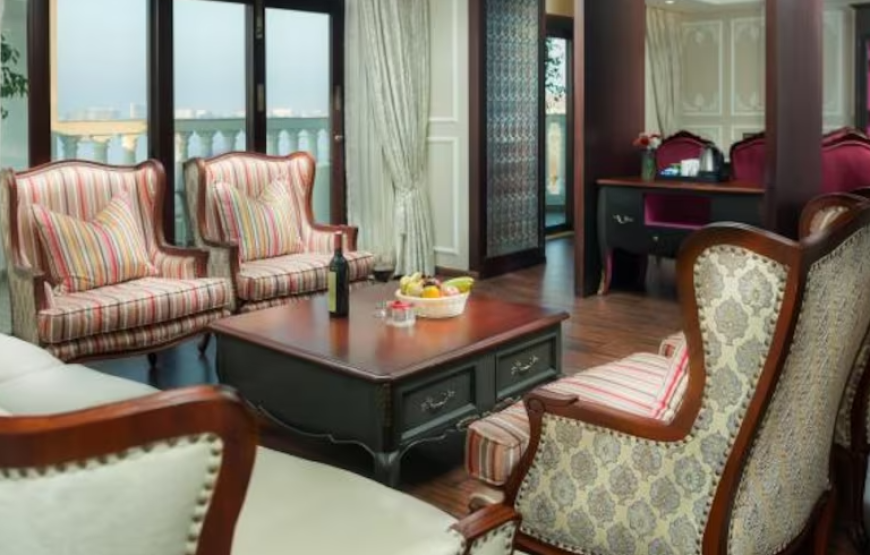 Royal Dutch Suite with Private Terrace and Harbour View