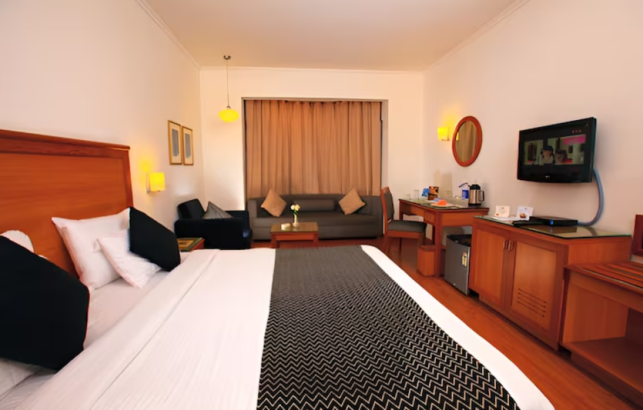 SUPERIOR ROOM