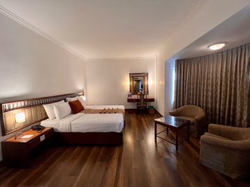 SUITE ROOM