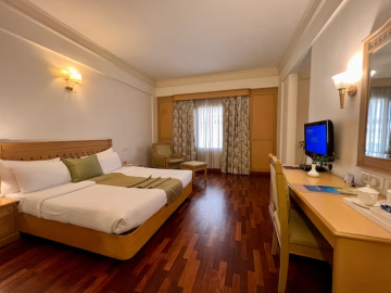 SUITE ROOM