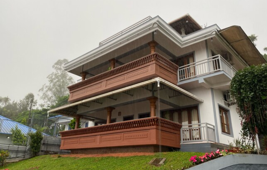 ZENHA Suite Room (with common balcony and living area)