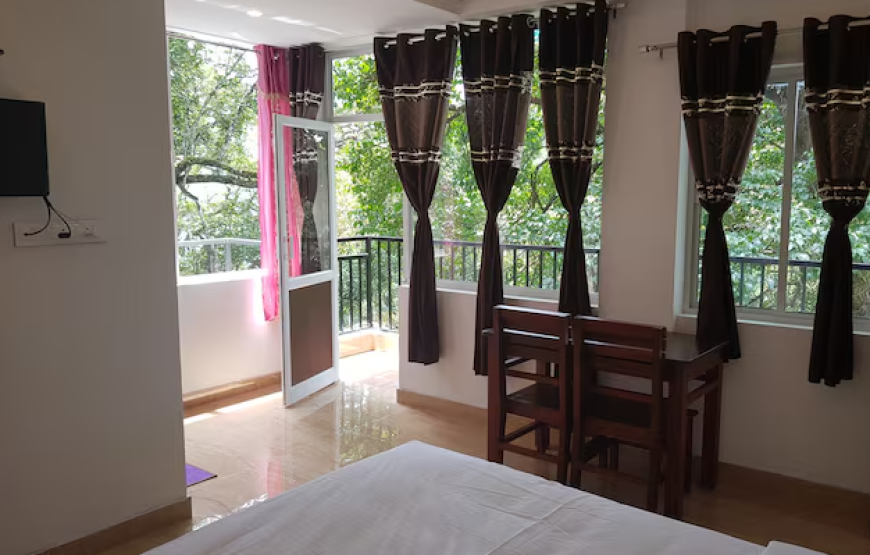 Deluxe Double Room with Balcony