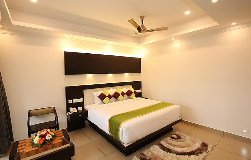 Deluxe room with double bed – balcony