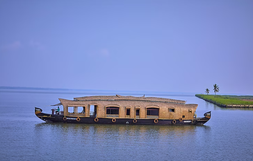 Xandari Riverscapes Houseboat Alleppey