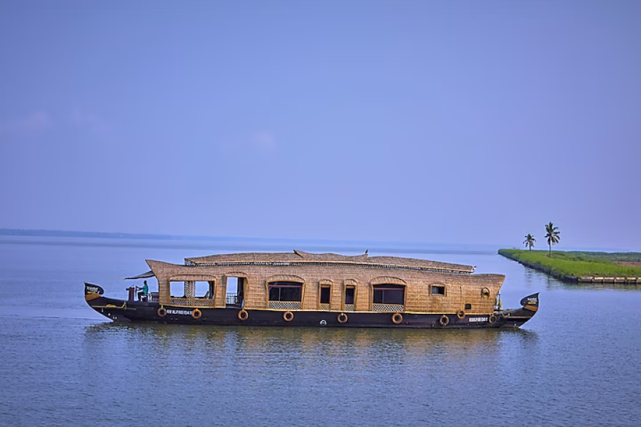 Xandari Riverscapes Houseboat