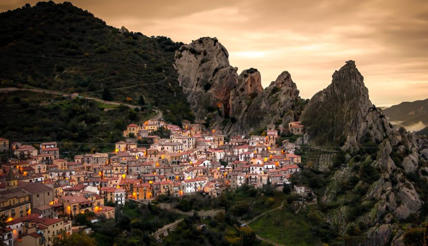 Top 10 Hidden Gems to Visit in [Country/Region] Before Everyone Else Finds Out
