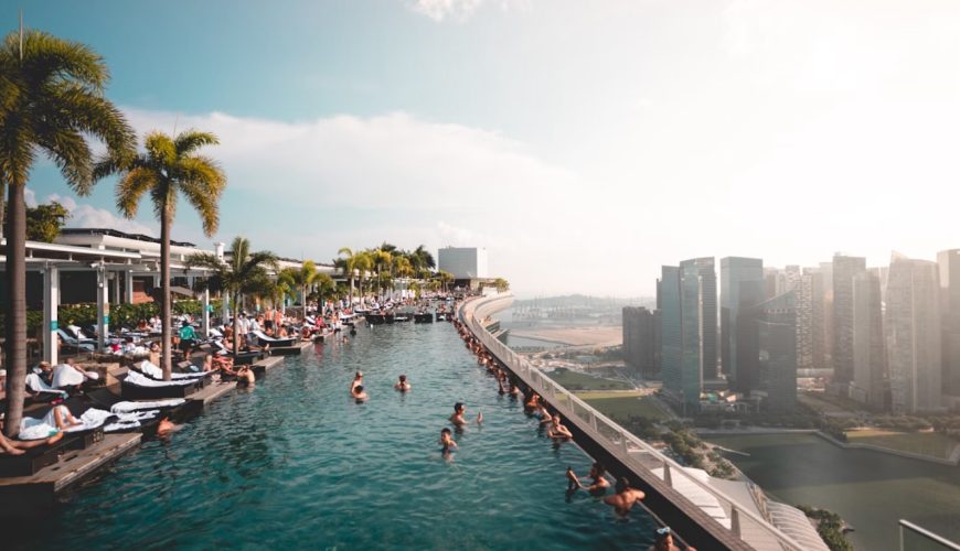 Backpacking vs. Luxury Travel: Which Style is Right for You?