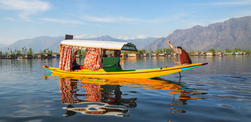 How to Plan the Perfect Honeymoon in Kerala or Kashmir