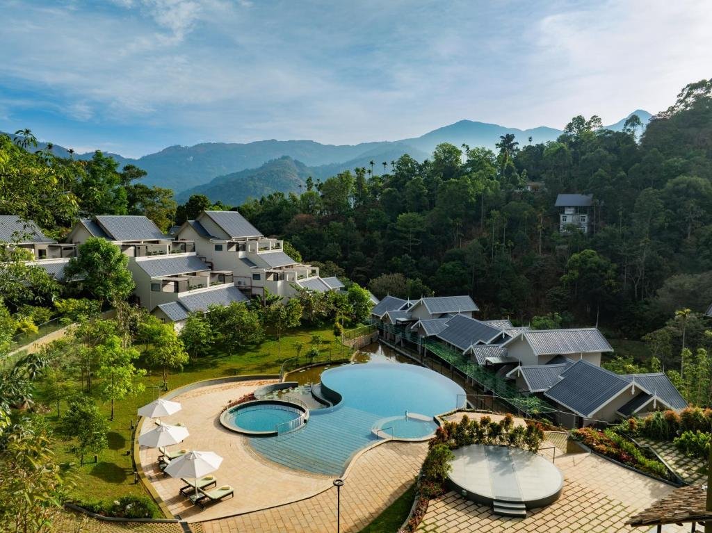 10 Best Luxury Resorts in Kerala for a Perfect Weekend Getaway